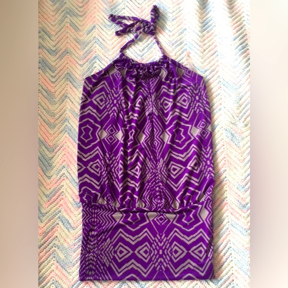 Seductions Halter Neck Top - Picture 10 of 10